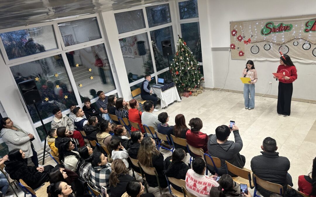 BOŽIĆNA PRIREDBA U ŠKOLI U MACINCU